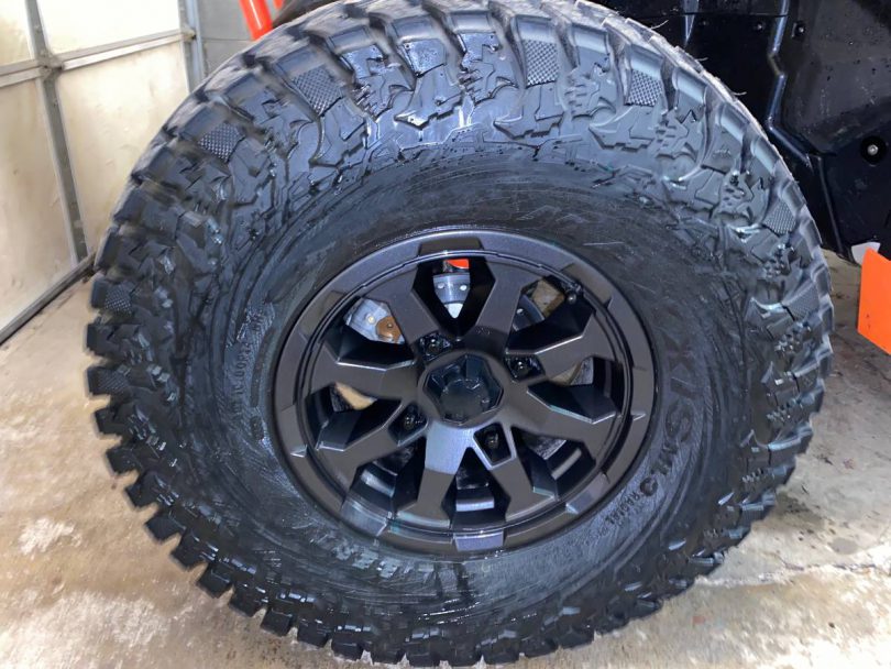 00h0h gYkX9bFda0Sz 0CI0t2 1200x900 810x608 Maxxis liberty ml3 rock crawler edition tires mounted on 4 factory can am wheels