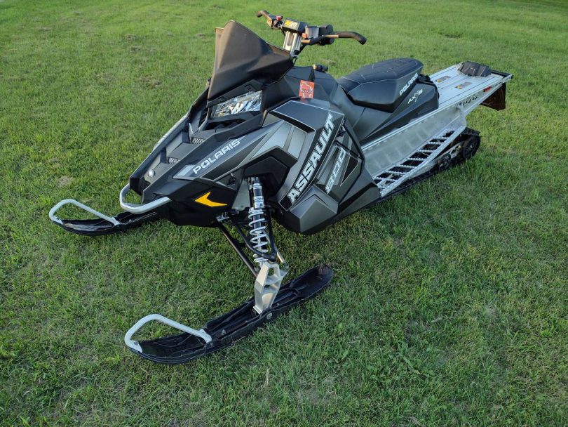 00d0d h3WDbI7g1S3z 0CI0t2 1200x900 810x608 2018 Polaris Switchback Assault 800 snowmobile for sale
