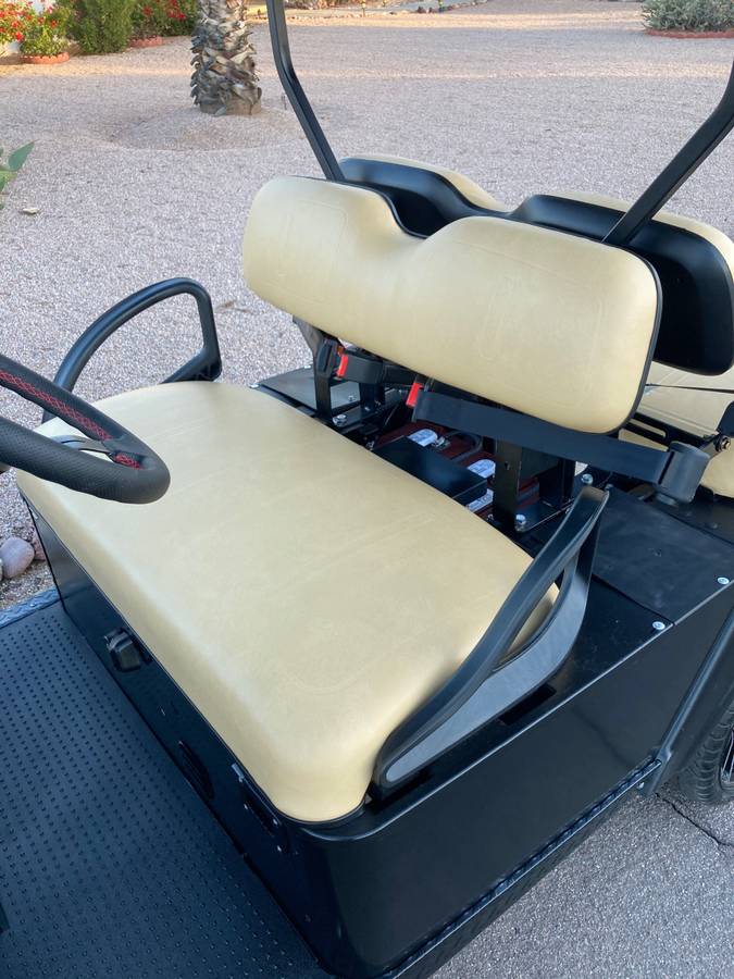 00o0o jMPipCuznaBz 0t20CI 1200x900 2015 EZGO Hauler Express 4 Seater Golf Cart with EZGO Charger
